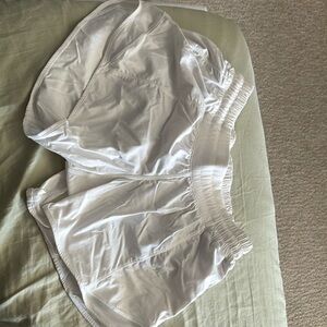 Hotty Hot Low-Rise Lined Short 2.5 white. Worn once.